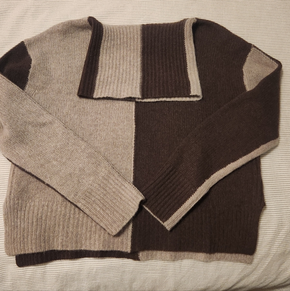 Womens Magaschoni 100% Cashmere Two-Tone Color Block Turtleneck Sweater